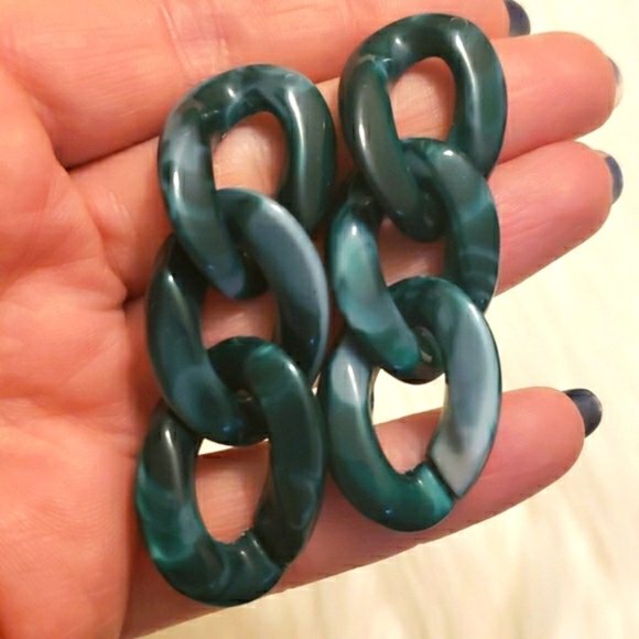 New Dark Green Risen Chain Earrings - Picture 3 of 5